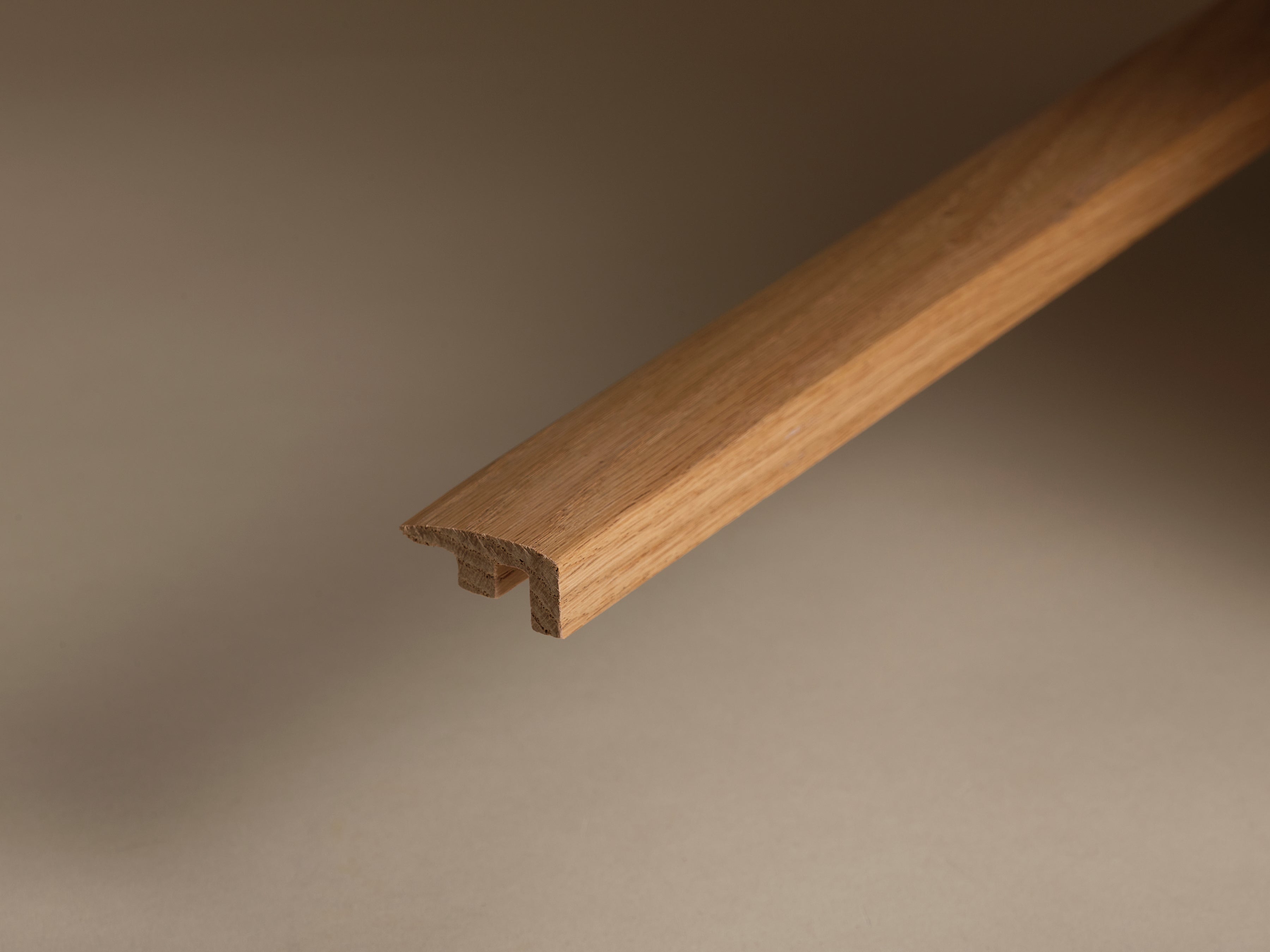 End Profile Solid Oak